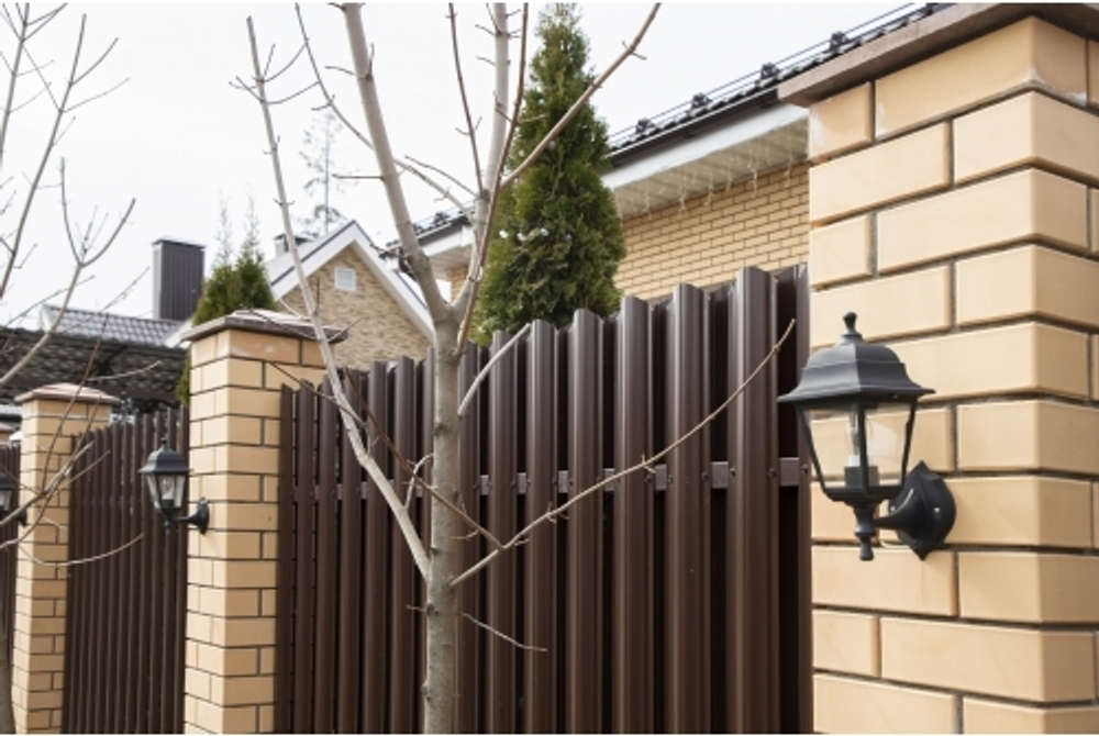 Штакетник Круглый фигурный 0,4 PE-Double RAL 8017 шоколад