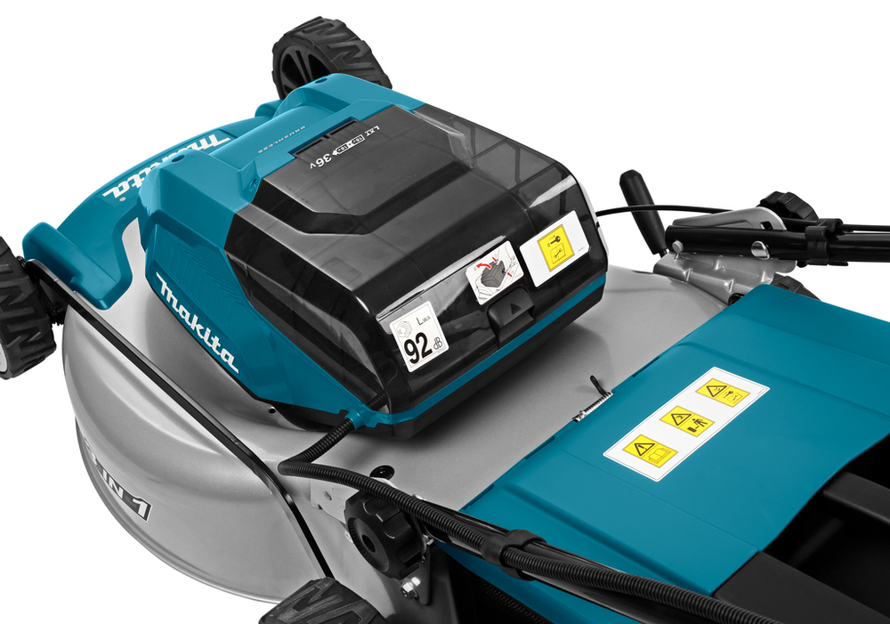 Аккумуляторная газонокосилка Makita DLM460PT2