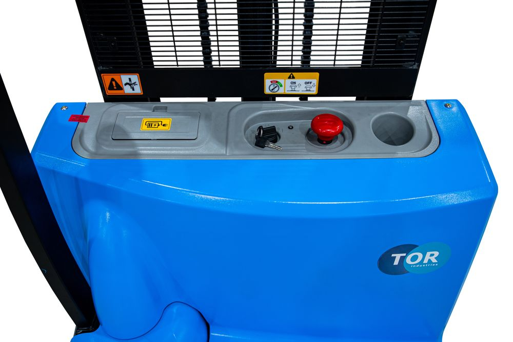 Штабелер самоходный 1,5 т 2,5 м TOR WS15H-2500SC PRO Li-ion 24/60 В/Ач контр. скорости подъема
