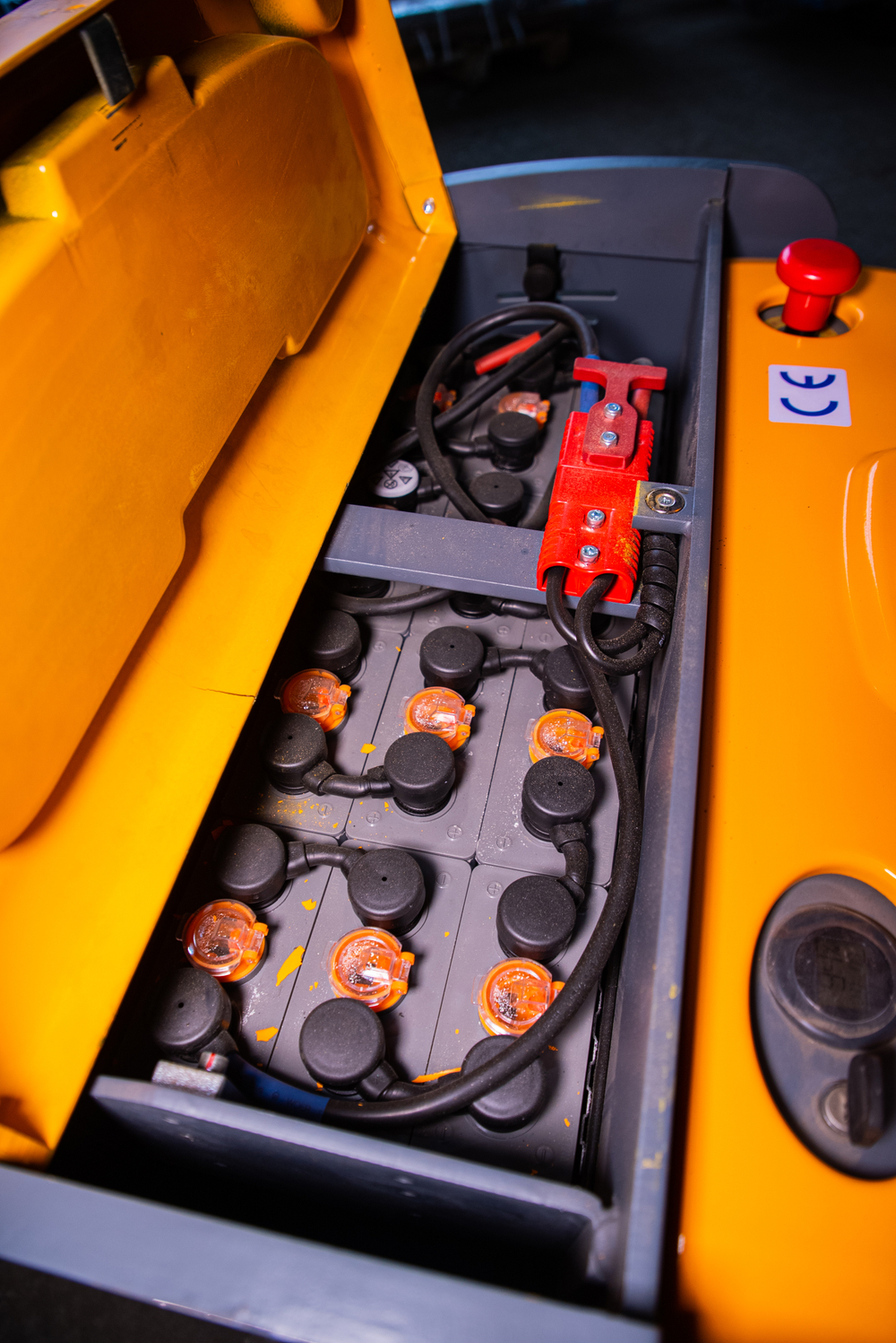 Тележка электрическая 2000 кг 1150 мм XILIN CBD20L с закрытой платформой 24/280 В/Ач*